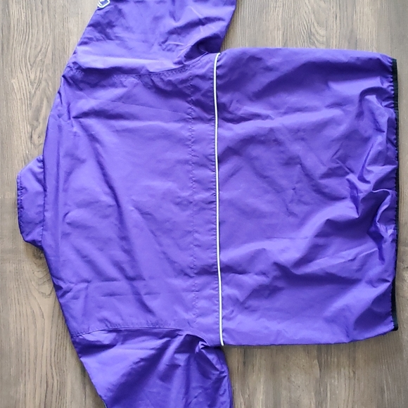 Vintage Minnesota Vikings Windbreaker - Picture 8 of 8